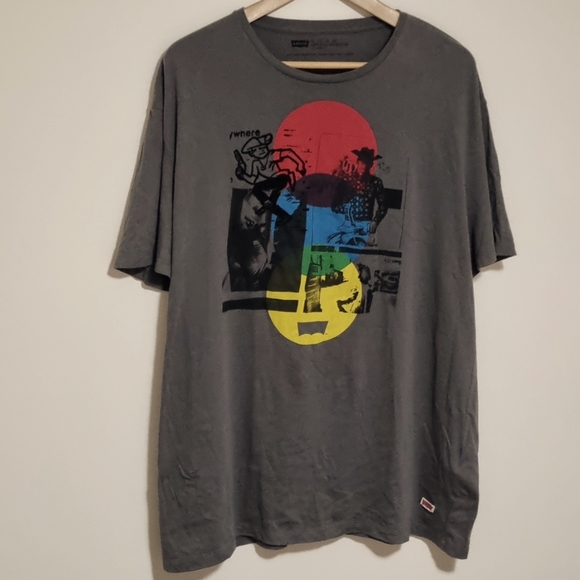 Levi's Men's Grey T-shirt with various Vintage Levi's Images on Front Size XXL - Picture 5 of 11